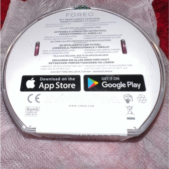 Foreo Luna FoFo Fuchsia. Pink, Cleanse, Facial, Tool, Device, Detox, Gentle - Picture 3 of 8